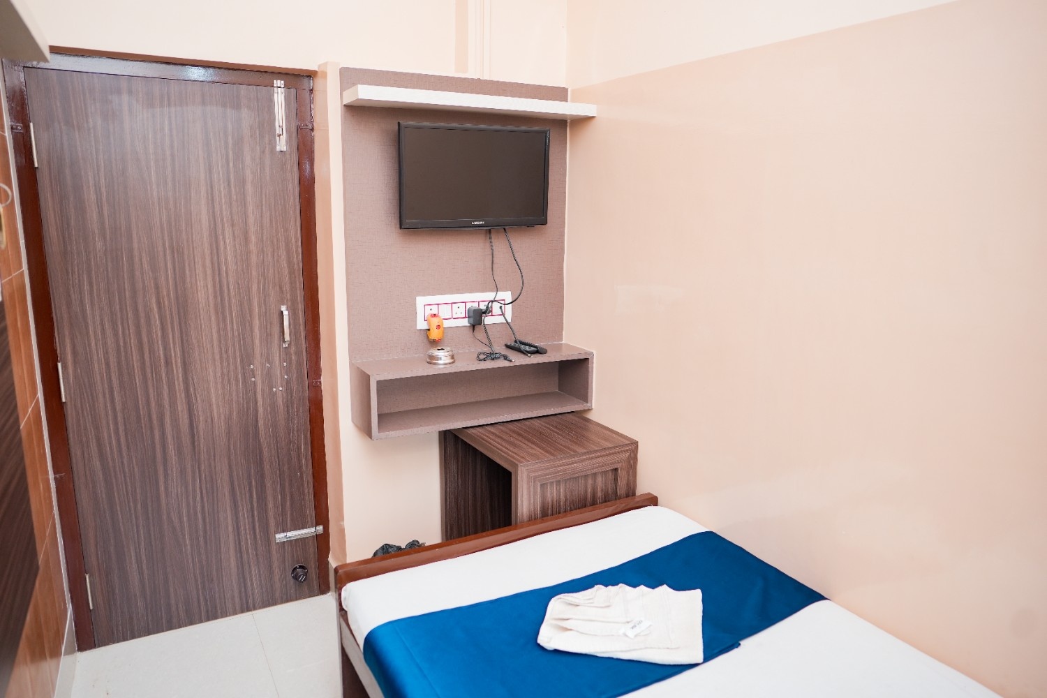 Single Room View 1